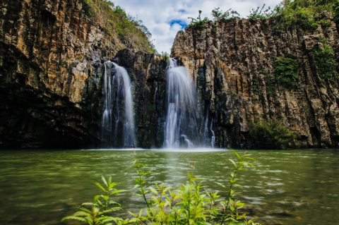 Thác Vực Song, Vực Hòm